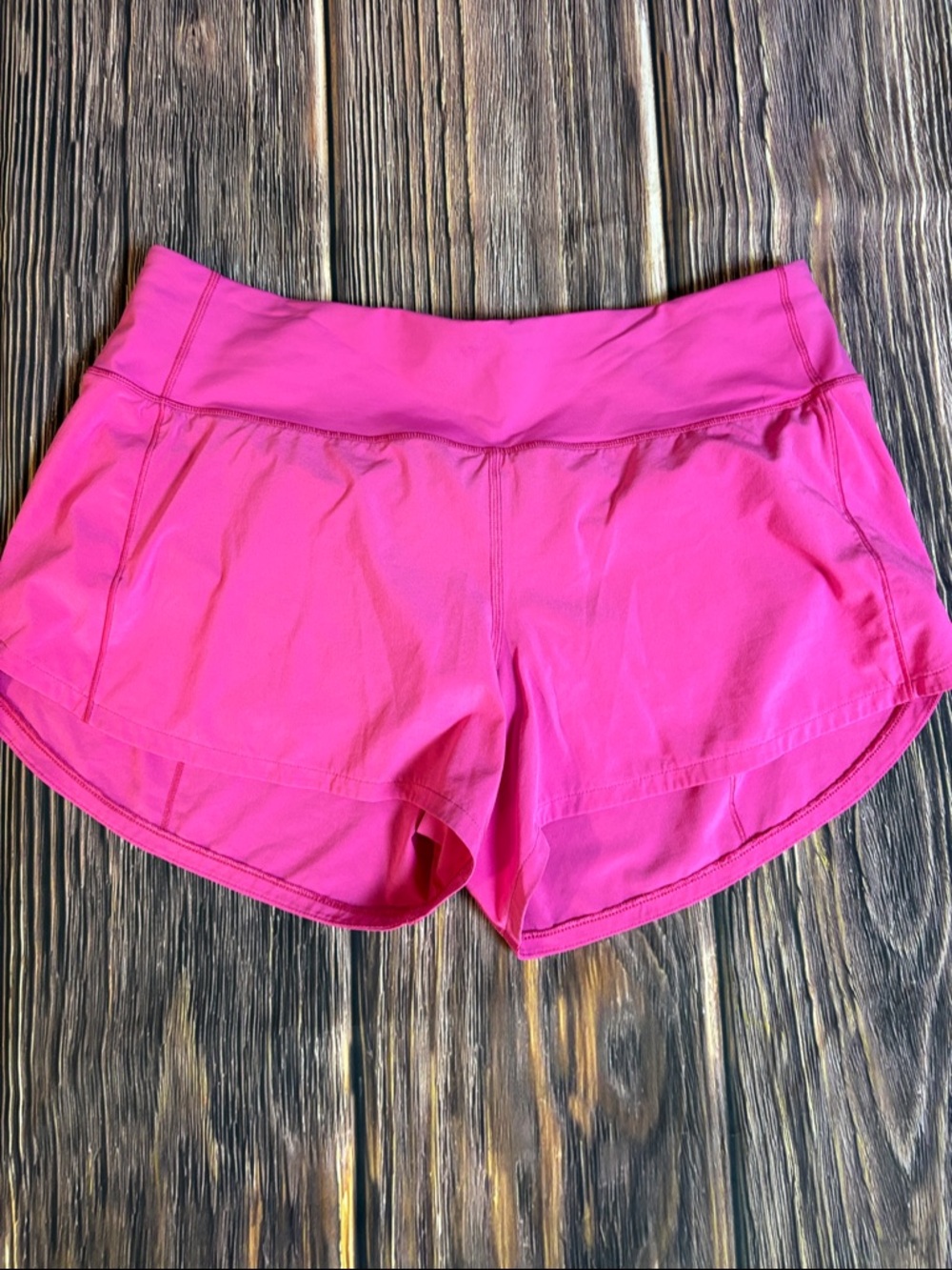 lululemon athletica Bright Pink Run Shorts (0065)